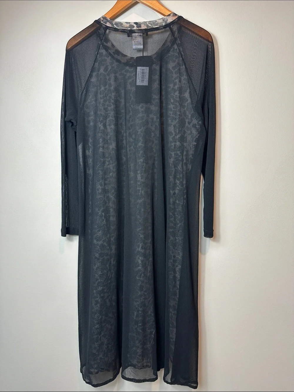 NWT Alembika Wildcat Black Leopard Sheer Crinkle Stretch Mesh Tunic Top Size Med - Picture 4 of 10